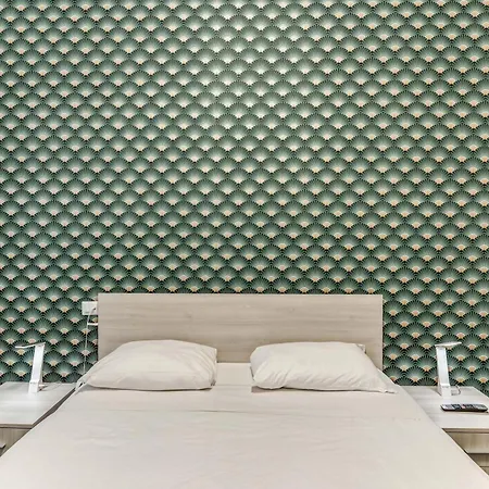 New Flat Near Termini Station Apartament