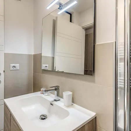 Apartment New Flat Near Termini Station Rome